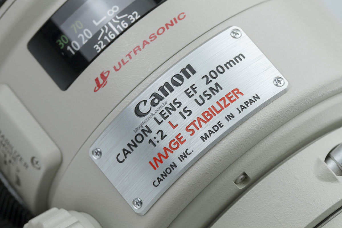 Canon EF 200mm f/2 L IS USM prime lens