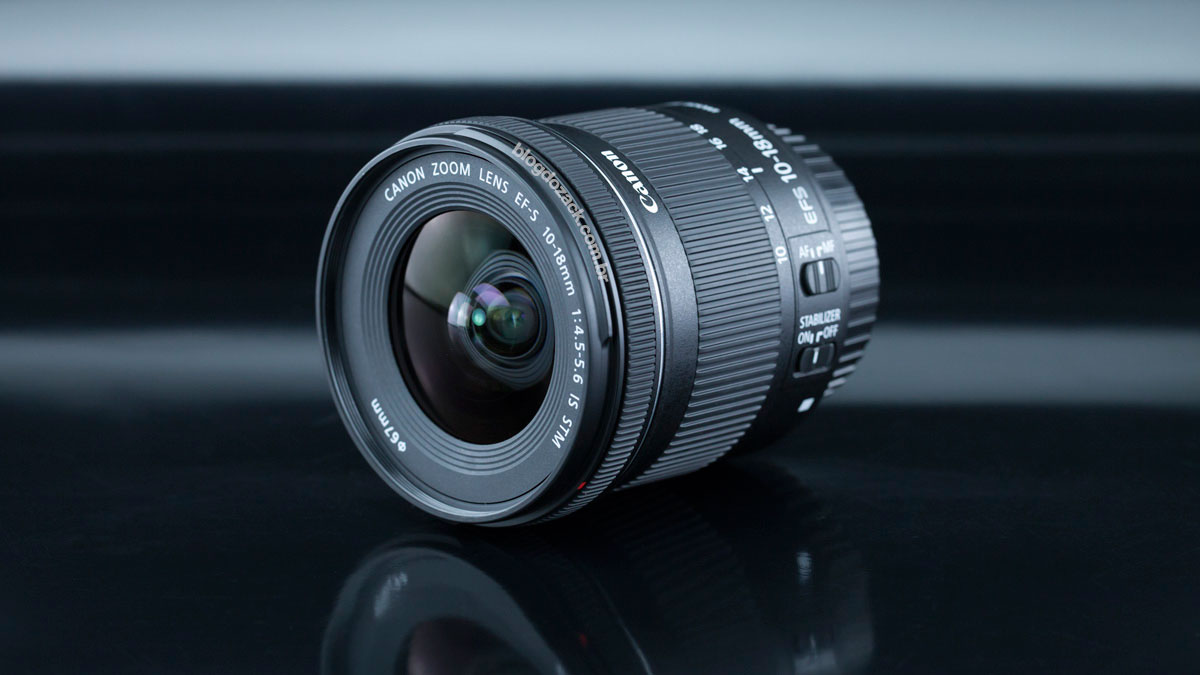 Canon EF-S 10-18mm f/4.5-5.6 IS STM lens