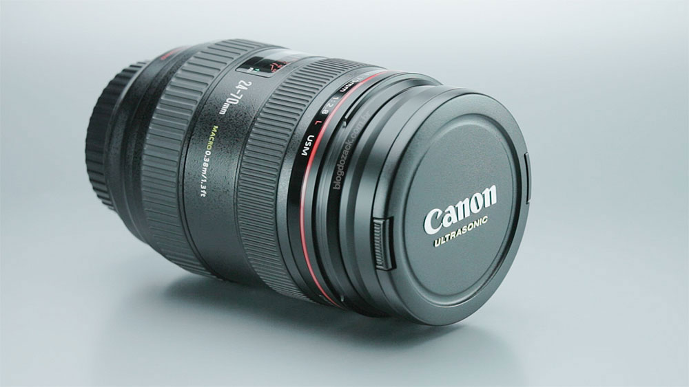 Canon EF 24-70mm f/2.8L USM.