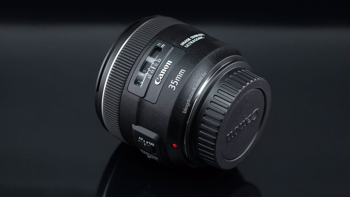 Canon EF 35mm f/2 IS USM