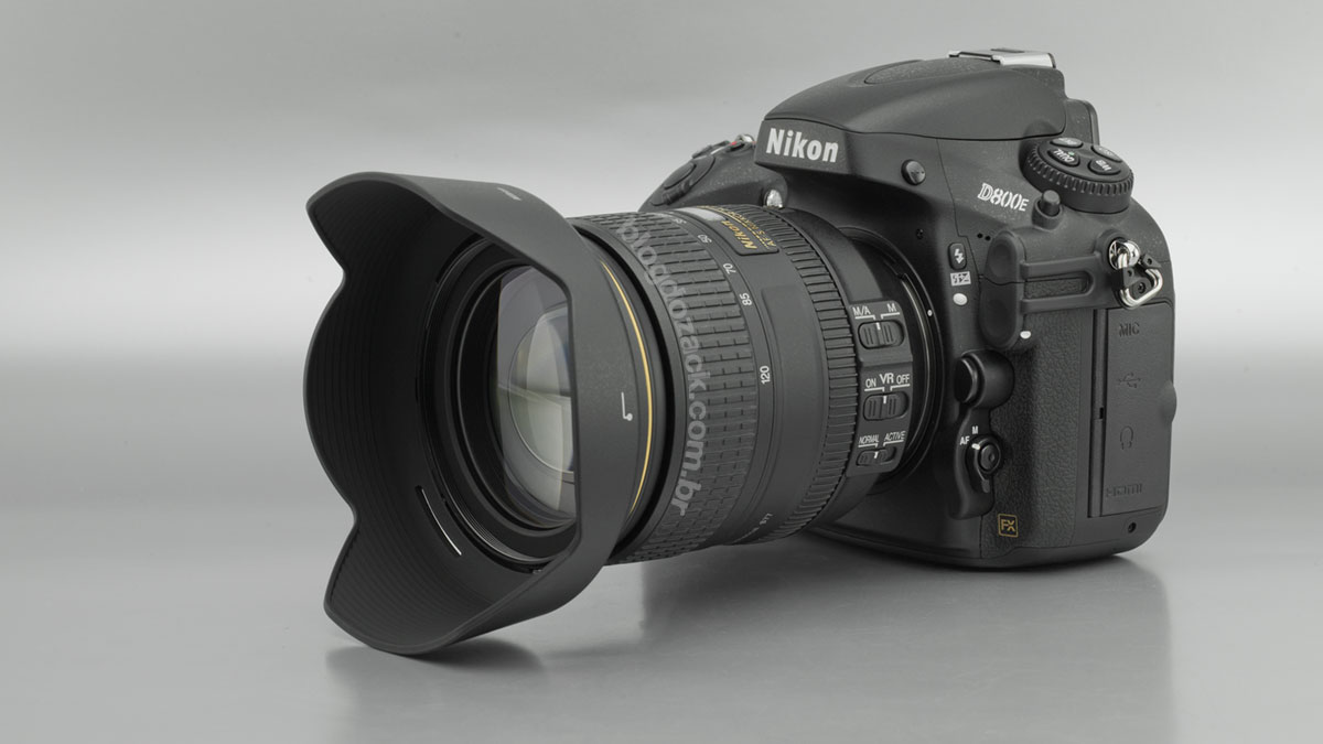 A Nikon AF-S Nikkor 24-120mm f/4G ED VR monta na FX D800E.