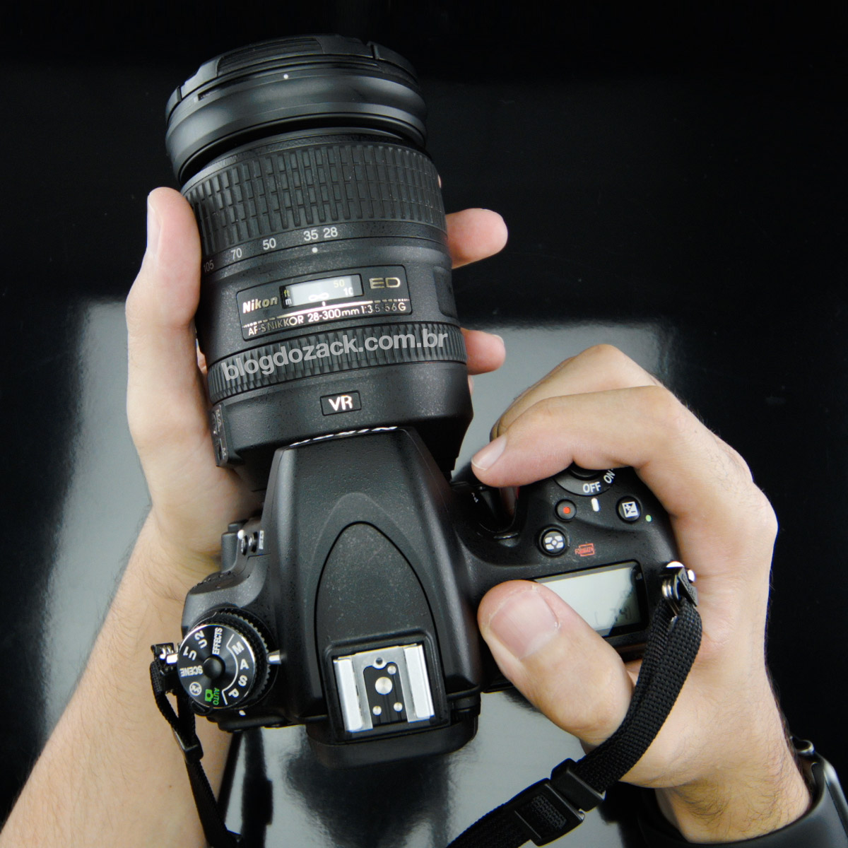 Nikon AF-S 28-300mm f/3.5-5.6G ED VR Review