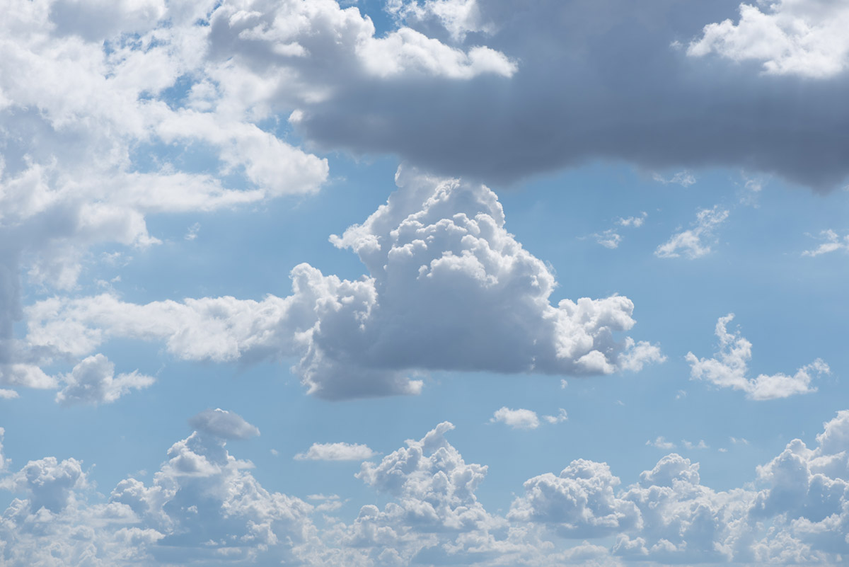“Clouds” em f/8 1/1000 ISO100.