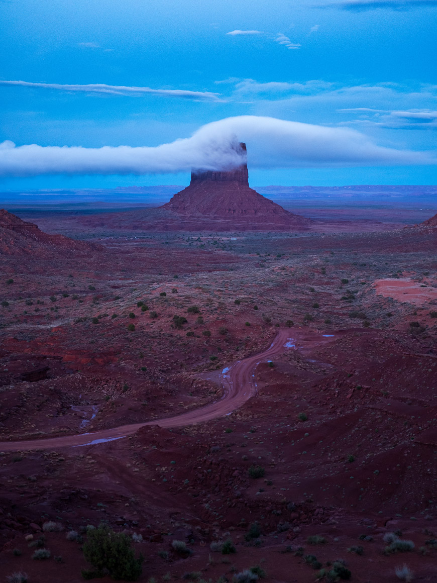 “Monument Valley” at f/2 1/60 ISO640.