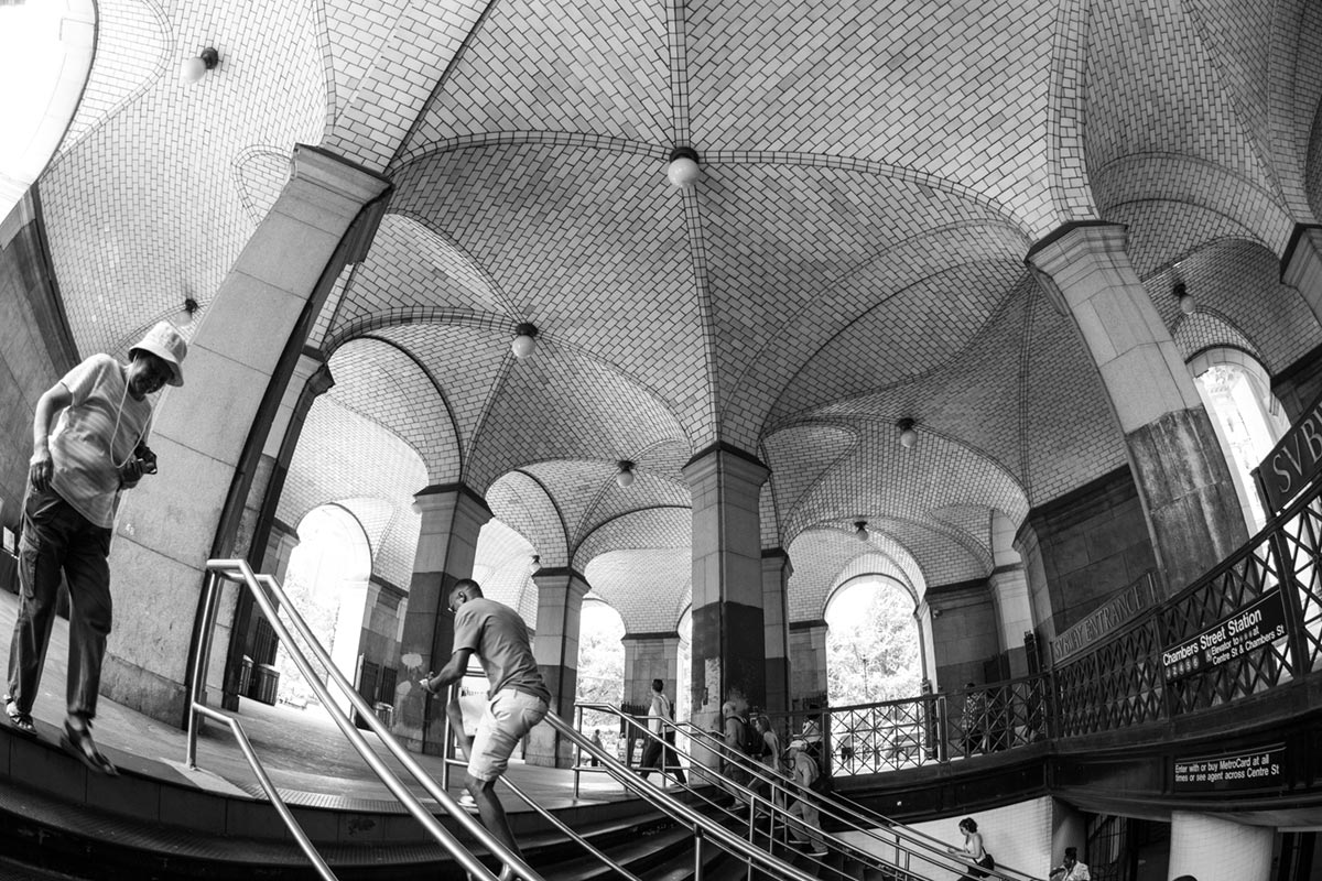 “Chambers St. Station” em f/6.3 1/100 ISO400 @ 10mm.