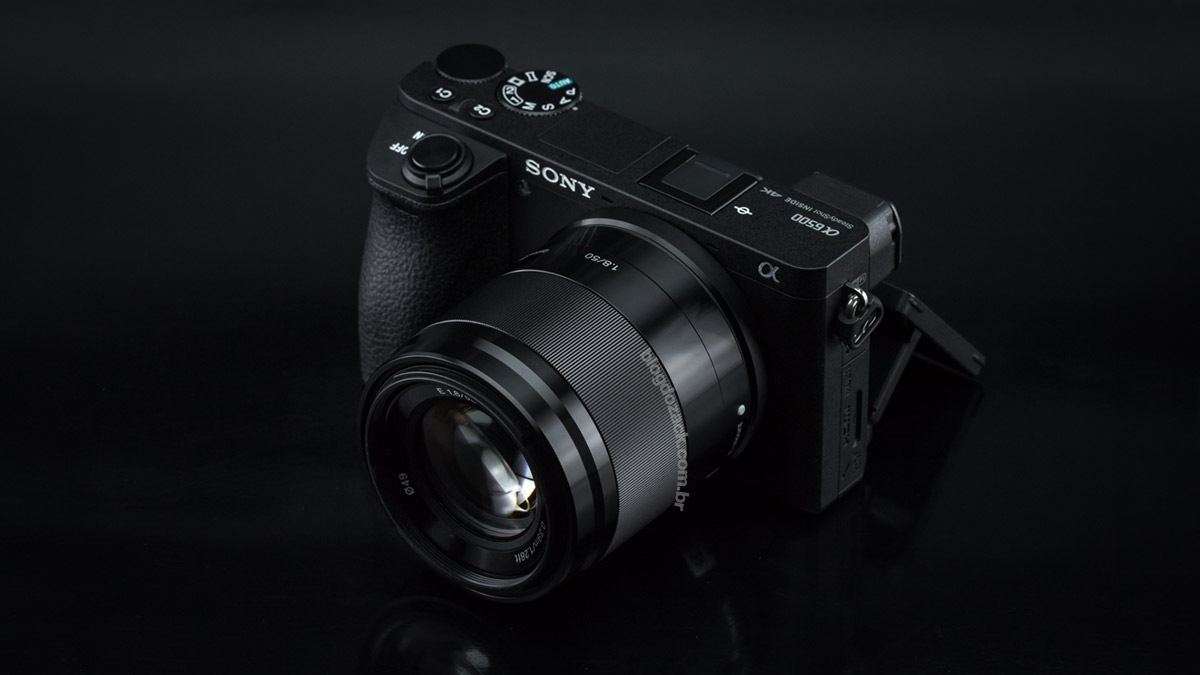 Sony NEX 50mm f/1.8 OSS Lens Review