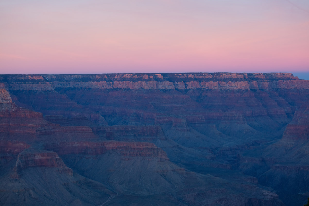 “Grand Canyon” at f/6.3 1/80 ISO640 @ 88mm; horizonte reto.