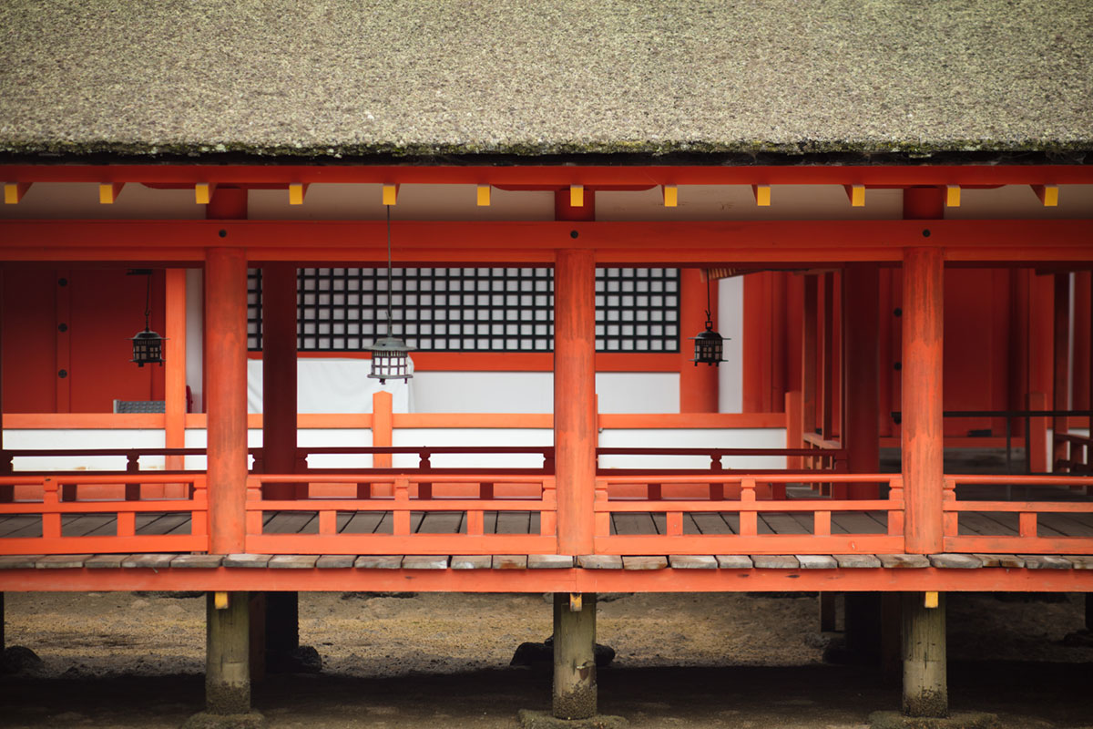 “Itsukushima” at f/2 1/500 ISO100.
