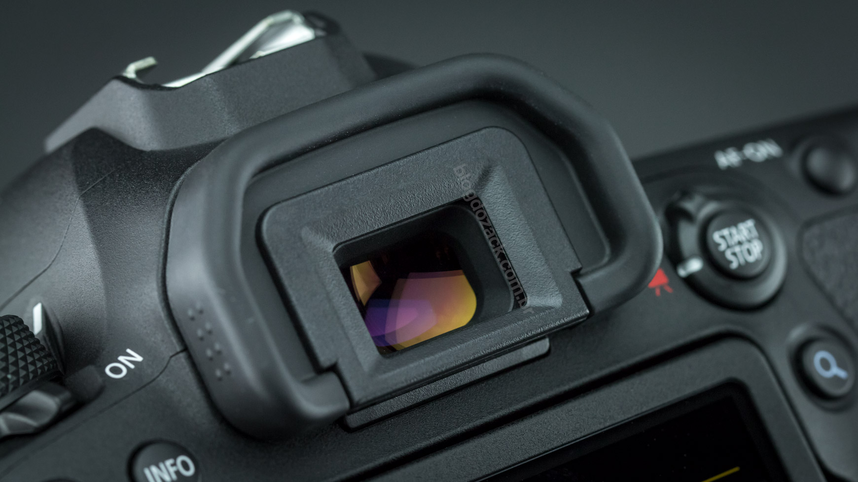 Canon EOS 6D Mark II VIEWFINDER